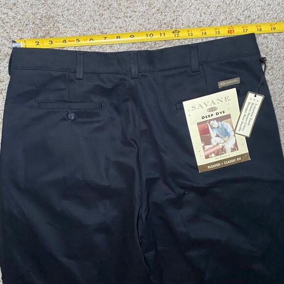 NWT - Men's Classic Fit Pleated - Non-Wrinkle Pants - Picture 6 of 13